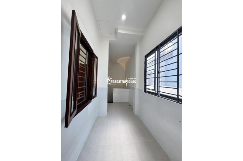 Nhà mới 2 tầng- Hẻm xe hơi gần trường học Tam Bình - Tô Ngọc Vân, 6.7 x 15m - 8 tỷ (TL)