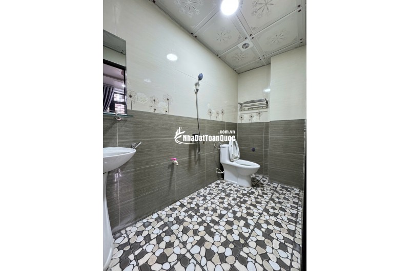 Bán nhà 5 tầng full nội thất phố Văn Phú - Hà Đông 7,3 tỷ