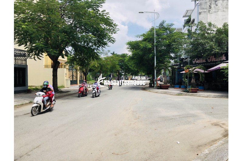 Bán khu đất KDC đông thủ thiêm trên Q2, 110m2
