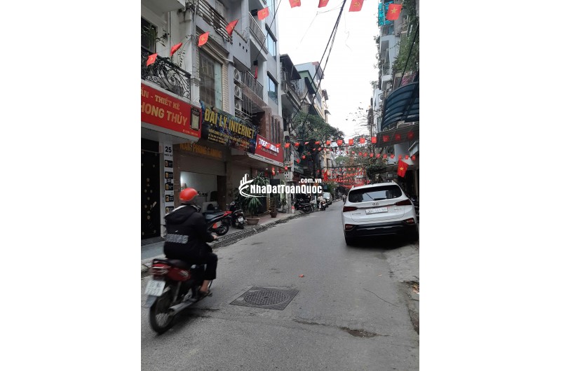 Bán nhà phân lô phố Pháo Đài Láng kinh doanh sầm uất