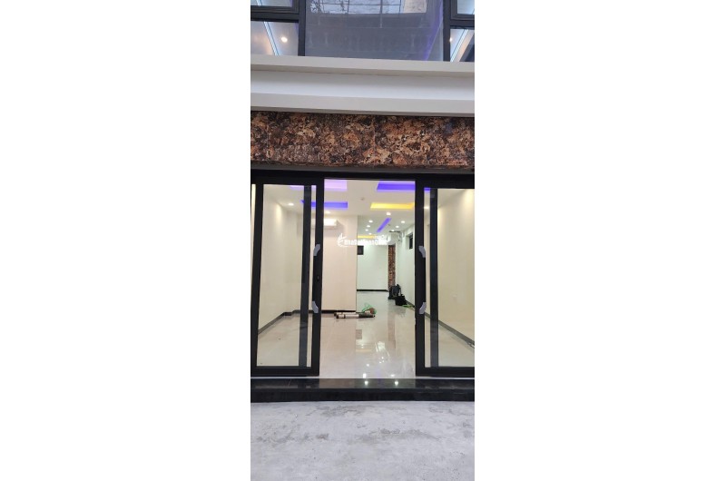 Bán Tòa Nhà Xây Mới Một Nhà Ra Phố Nguyễn Trãi