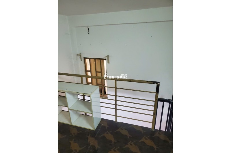 CHO THUÊ PHÒNG TRỌ 1/8 ĐƯỜNG SỐ 10 PHƯỜNG TÂN HƯNG, 18M 2,8TR/TH. LH:0919005798.