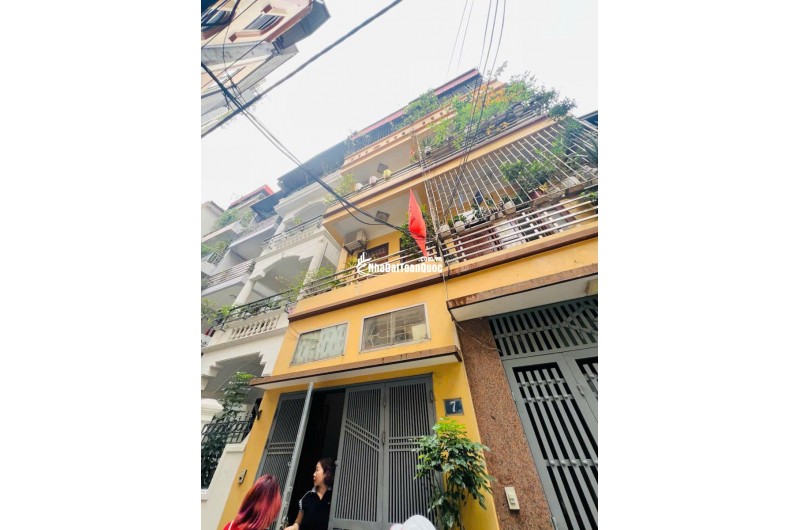 CẦN THANH KHOẢN GẤP, TOÀ NHÀ 4 TẦNG MẶT PHỐ VƯƠNG THỪA VŨ