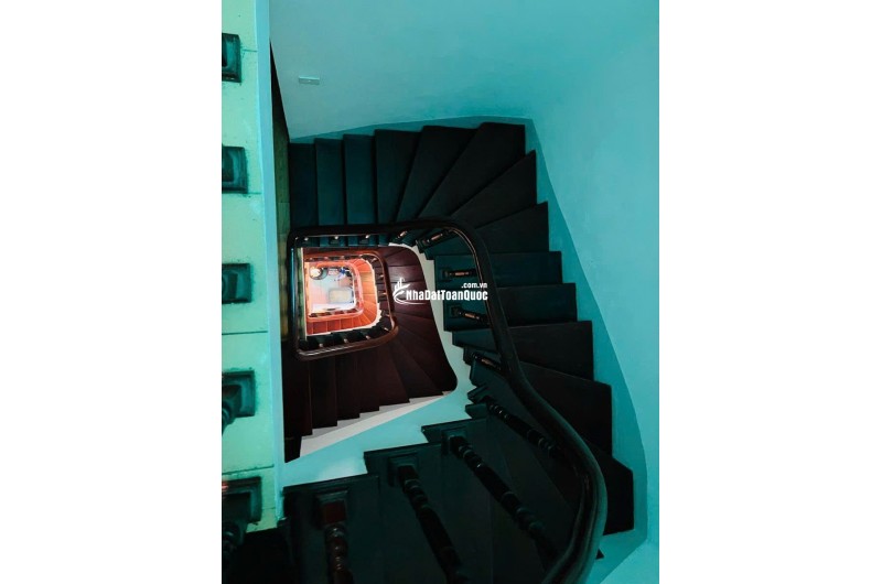 CẦN THANH KHOẢN GẤP, TOÀ NHÀ 4 TẦNG MẶT PHỐ VƯƠNG THỪA VŨ