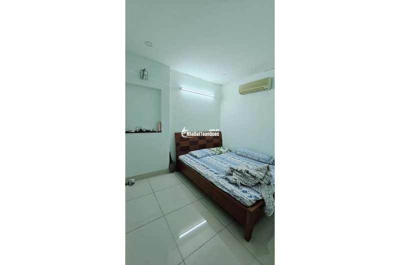 Bán nhanh nhà mặt tiền Bàu Cát, 133m², giá tốt 15 tỷ