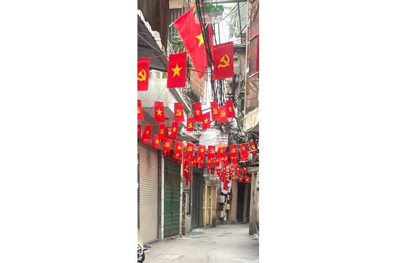 Bán nhà mặt ngõ Thịnh Quang 32/50m2 hơn 6 tỷ oto ngõ thông kinh doanh ở sướng sau quy hoạch ra mặt phố