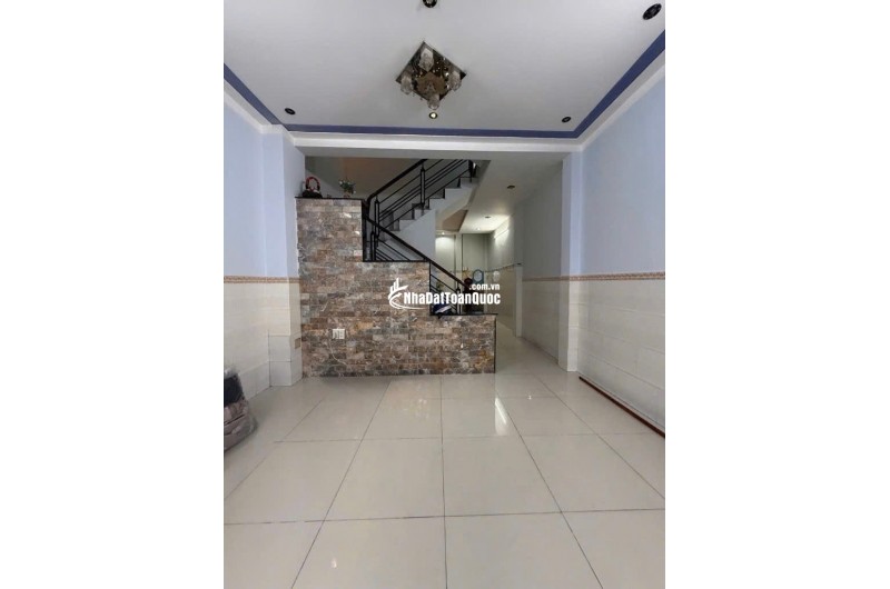 HÀNG MỚI – NHÀ ĐẸP NGAY NGÃ TƯ 4 XÃ – HẺM XE HƠI 6M – GIÁ CHỈ HƠN 4XX. LH:0353671440.