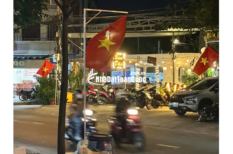 Cho thuê nhà mặt tiền vị trí đẹp,  thuận tiện kinh doanh hoặc làm văn phòng công ty tại trung tâm khu vực Thủ Đức