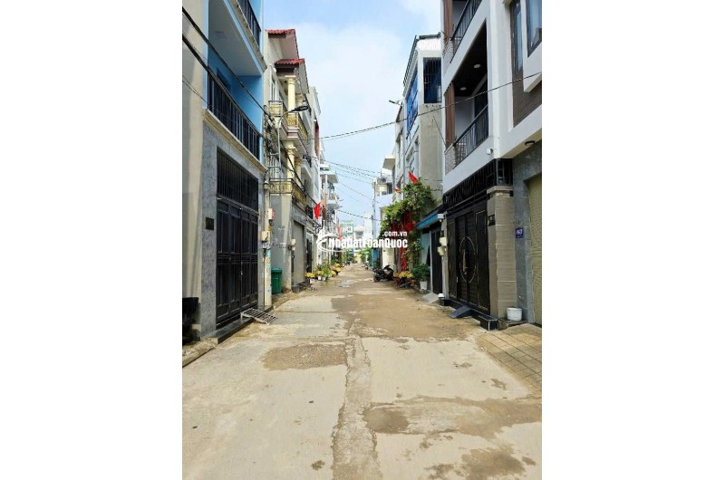 BÁN NHÀ TẠI LÃ XUÂN OAI, LONG TRƯỜNG, QUẬN 9 , 50M2 SHR CHỈ 6.9 TỶ. LH:0332456604( NGỌC )
