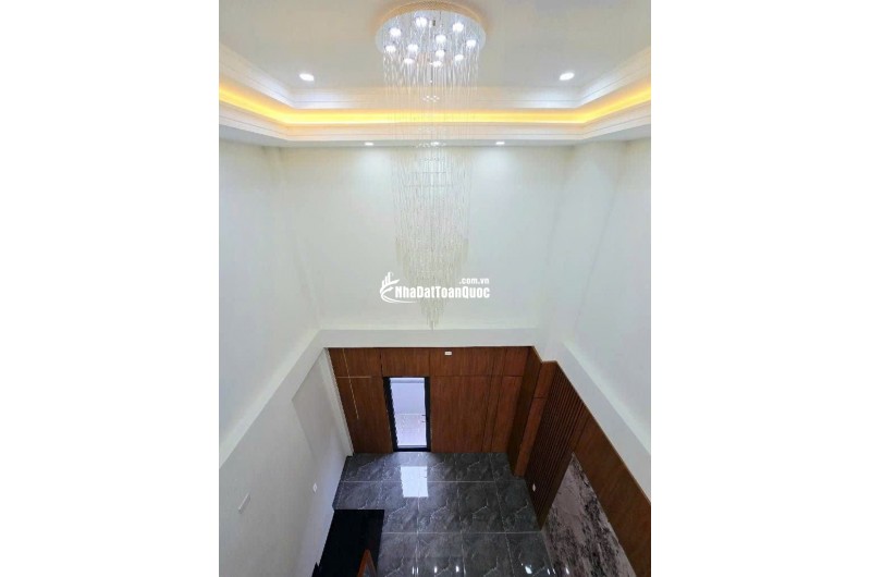 BÁN NHÀ TẠI LÃ XUÂN OAI, LONG TRƯỜNG, QUẬN 9 , 50M2 SHR CHỈ 6.9 TỶ. LH:0332456604( NGỌC )