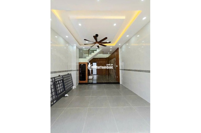 BÁN NHÀ TẠI LÃ XUÂN OAI, LONG TRƯỜNG, QUẬN 9 , 50M2 SHR CHỈ 6.9 TỶ. LH:0332456604( NGỌC )
