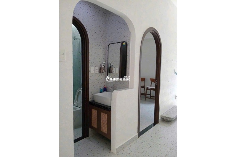 BÁN NHÀ THỊ TRẤN NHÀ BÈ, DT 63,5M2 (5,2X 12) SHR CHỈ 4TỶ8. LH:0903344518