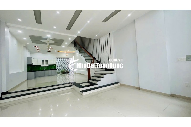 NHÀ MẶT TIỀN 6M-100M2- GẦN SIÊU THỊ GO-KHAI THÁC KINH DOANH LUÔN
