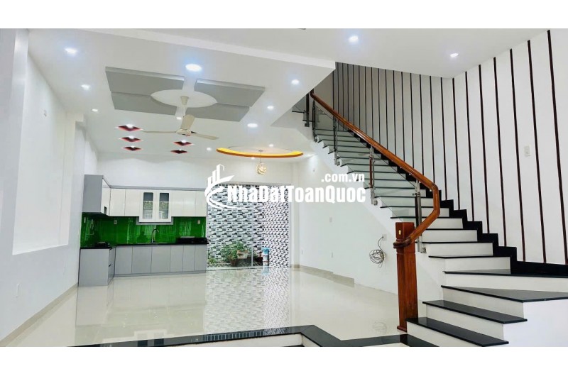 NHÀ MẶT TIỀN 6M-100M2- GẦN SIÊU THỊ GO-KHAI THÁC KINH DOANH LUÔN