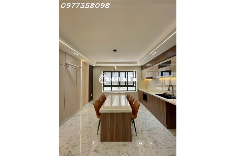 NHÀ ĐẸP HIẾM NGÃ TƯ GA – SÁT GÒ VẤP