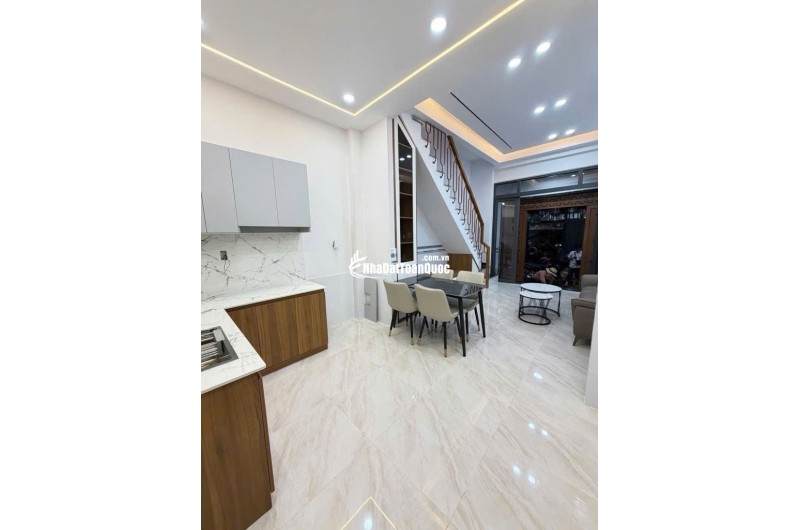 BÁN NHÀ TRƯƠNG PHƯỚC PHAN -BÌNH TÂN - GIÁP TÂN PHÚ LH:0908408385.
