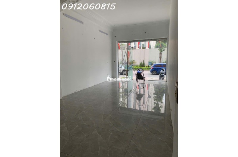 Khi nhịp đập Vĩnh Cửu của những cỗ máy thời gian hòa cùng hơi thở nghìn năm của đất Kinh Kỳ