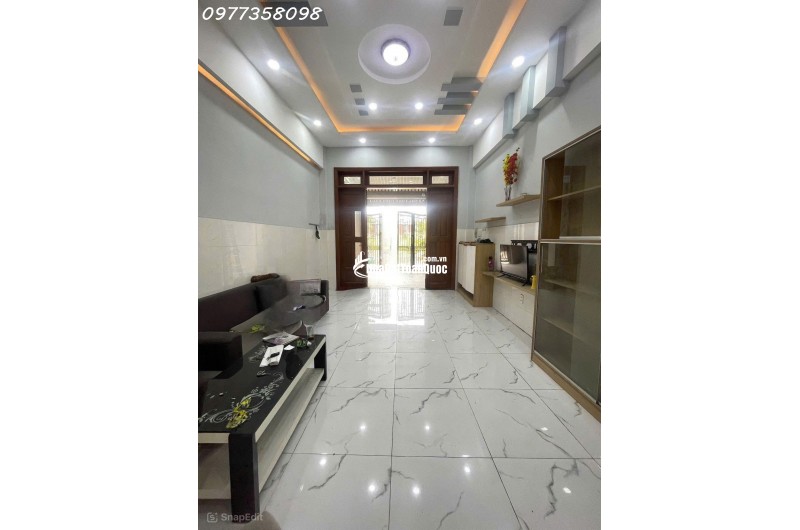 Xe tải đỗ cửa gần Cao đẳng Điện lực Thạnh Lộc Quận 12


Nhà 3 tầng đúc kiên cố 4 x 17 đủ 67m2
4 phòng ngủ 4 vệ sinh sân rộng giếng trời