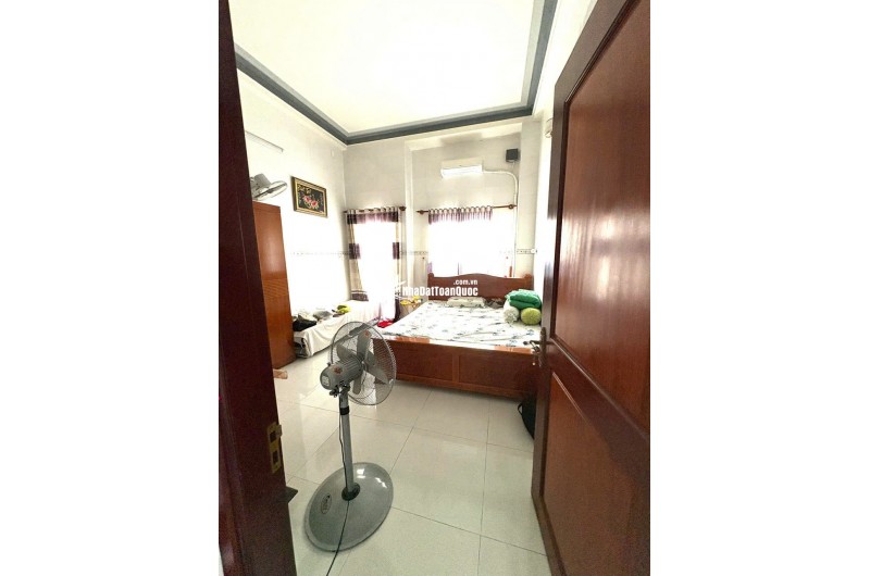 BÁN NHÀ MẶT TIỀN LÝ THÁI TỔ NỐI DÀI – TRUNG TÂM LONG XUYÊN – 41,2M2 – 6TỶXX. LH:0939073155.