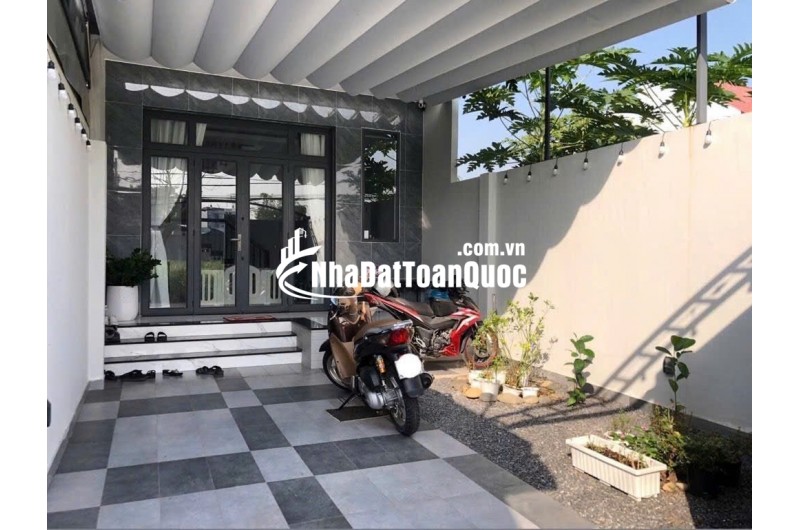 BÁN NHÀ 2 TẦNG – 5M X 27M – CÓ SÂN TRƯỚC SAU THOÁNG MÁT. LH:0988736135