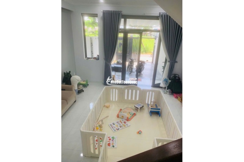 BÁN NHÀ 2 TẦNG – 5M X 27M – CÓ SÂN TRƯỚC SAU THOÁNG MÁT. LH:0988736135