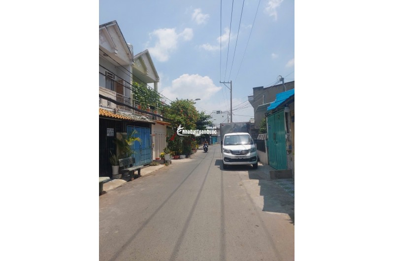 BÁN NHÀ 2 TẦNG – 5M X 27M – CÓ SÂN TRƯỚC SAU THOÁNG MÁT. LH:0988736135