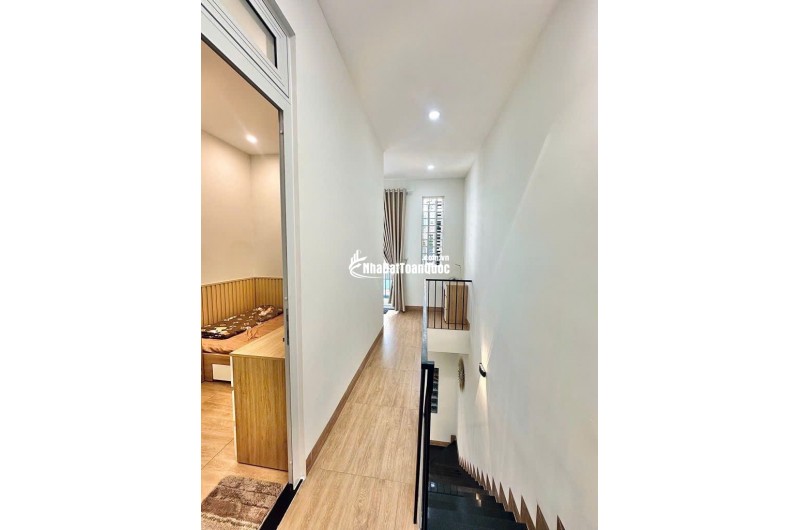 BÁN NHÀ TÂN KỲ TÂN QUÝ. DT (4X9). SẴN SHR. CHỈ 5.5 TỶ. LH:0905029420.