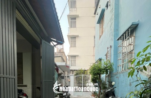 BÁN NHÀ HẺM NGUYỄN VĂN QUÁ – ĐÔNG HƯNG THUẬN, QUẬN 12 – VỊ TRÍ ĐẸP, GẦN CÔNG VIÊN