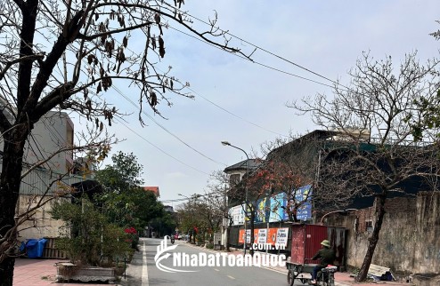 hàng hiếm, bán lô đất rộng 275m2 ngay mặt đường ngô thì nhậm - thái bình