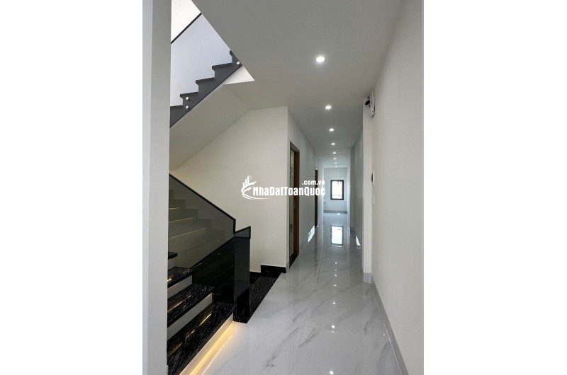 Cần bán gấp nhà 3 tầng đường Trường Chinh, Đà Nẵng - Giá 5,25 tỷ