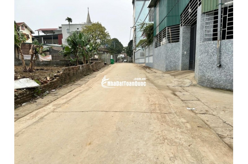 Chủ ngộp banh bán mảnh đất 128m2 rẻ hơn xung quanh 5 - 600 triệu ngay cạnh CNC Hoà Lạc