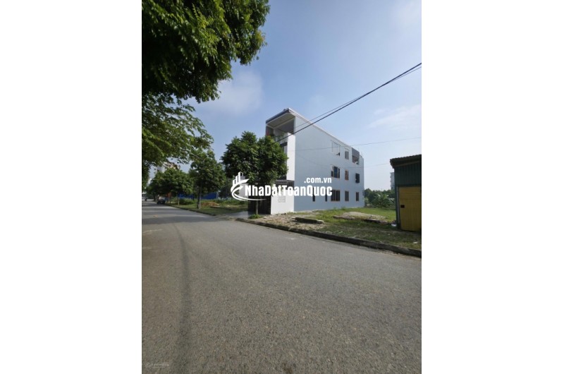 Tôi bán nhanh lô đất 100,1m2 full thổ tại Phú Cát, Hà Nội, sổ đỏ, đường oto tránh nhau, giá 3 tỷ
