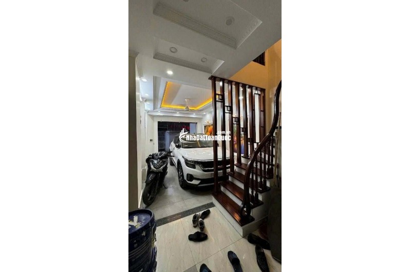 BÁN NHÀ LONG BIÊN 45M² – LÔ GÓC – GARA Ô TÔ – GẦN AEON MALL – NHỈNH 12 TỶ