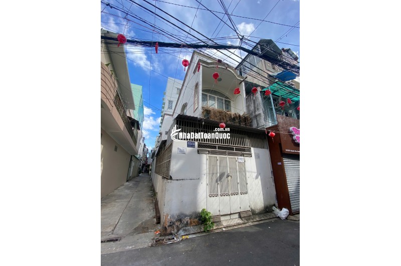 BÁN NHÀ HXH GÓC 2 MT 533/31 HUỲNH VĂN BÁNH PHÚ NHUẬN DT 68M2. LH:0937133343.
