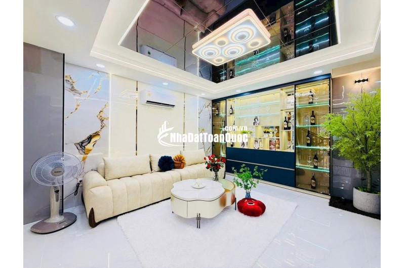 THẠCH BÀN – NHÀ DÂN XÂY 42M2 × 5 TẦNG – Ô TÔ ĐỖ CỬA – NHỈNH 8 TỶ