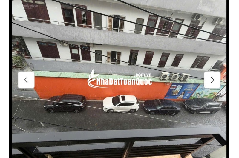 Cho thuê nhà nguyên căn hẻm xe hơi 4pn 3wc tại Hoàng Hoa Thám - Tân Bình