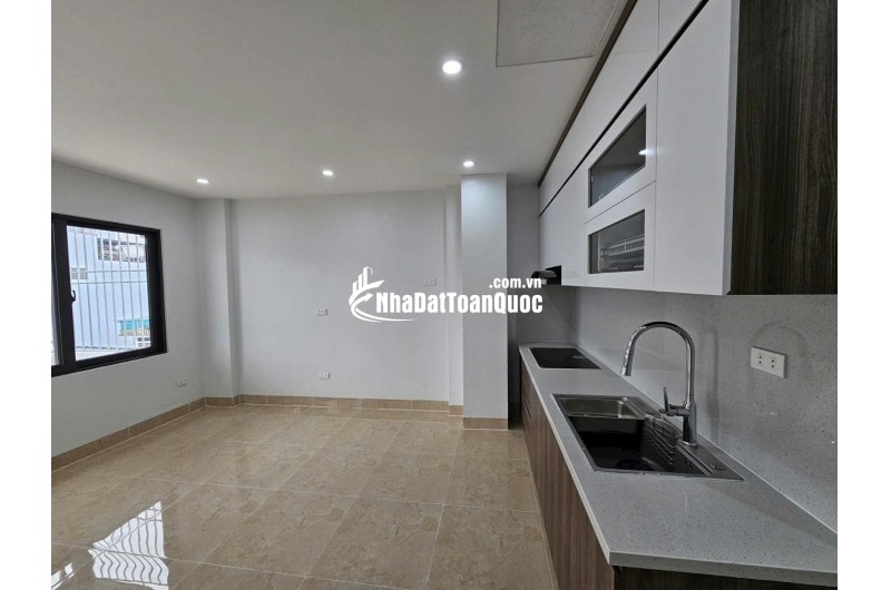 SIÊU PHẨM LONG BIÊN – 6 TẦNG THANG MÁY – LÔ GÓC – Ô TÔ VÀO NHÀ – NHỈNH 9 TỶ