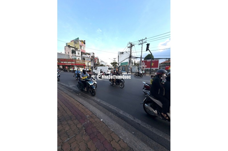 Cho thuê mặt bằng mặt tiền 73 Võ Văn Ngân Thủ Đức siêu đẹp