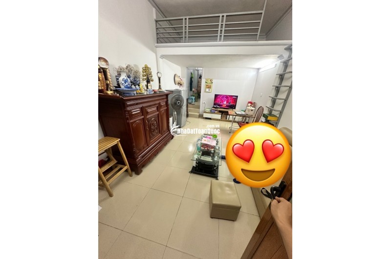 Bán nhà tập thể Hai Bà Trưng 50m ngay Lò Đúc chỉ 2,9x tỷ cải tạo thành 2 ngủ