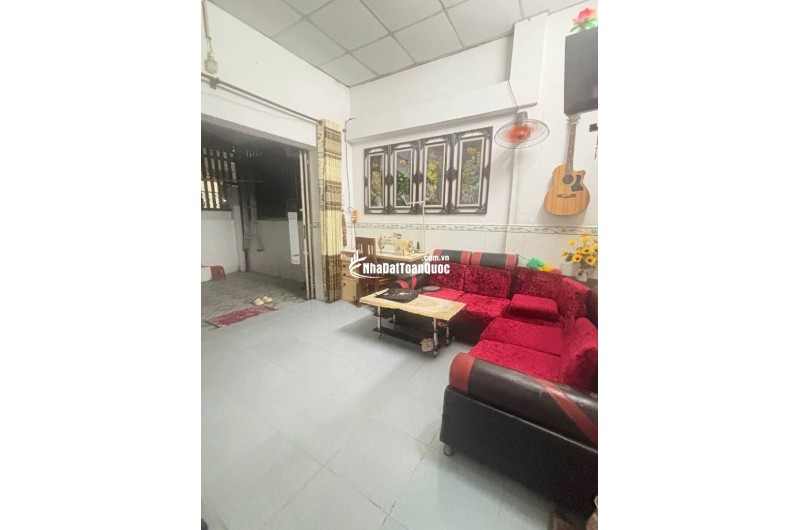 NHÀ CẤP 4 – GẦN CHỢ ĐẦU MỐI – CHỈ 5.1 TỶ