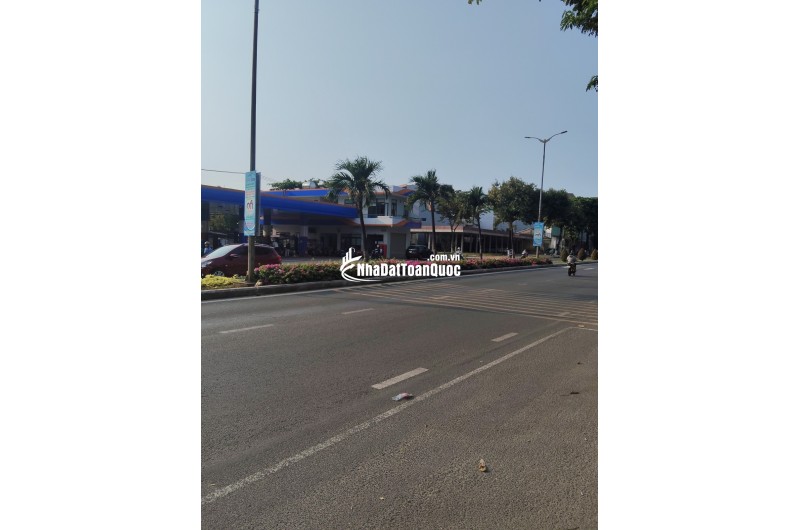 vBán đất MT 2 Tháng 9 Hải Châu 70m2 giá 7.6 tỷ trục 2 làn kinh doanh tốt