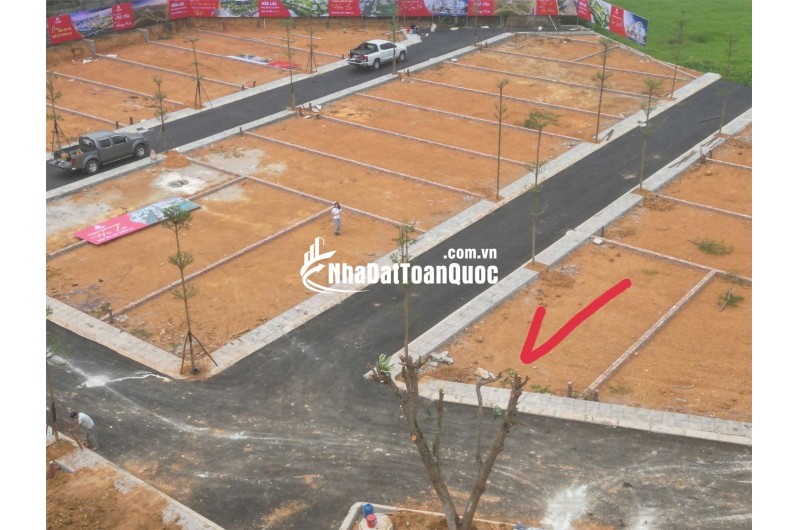 Đất mặt đường làn 2 của QL21, trung tâm mới của đô thị vệ tinh Hòa Lạc.
Giá chỉ nhỉnh 3 tỷ, pháp lý chuẩn chỉnh