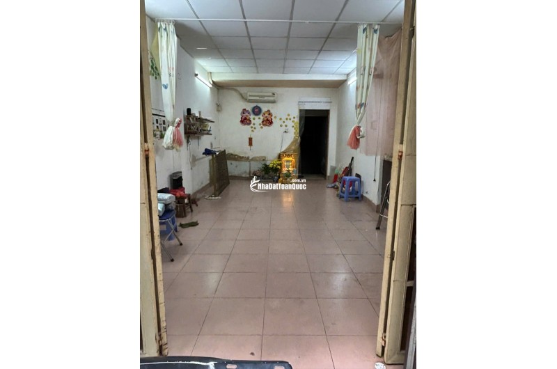 Cho thuê MB và 1 phòng trên lầu tại hẻm 77 Ngô Gia Tự P2 Q10