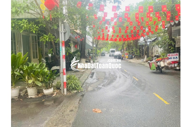 NHÀ 2 TẦNG 85M²,CHỈ CÁCH 2 CĂN RA MẶT TIỀN NGUYỄN PHƯỚC NGUYÊN,NGANG 4.75M,3PN,SÁT CHỢ,BÊN CÔNG VIÊN