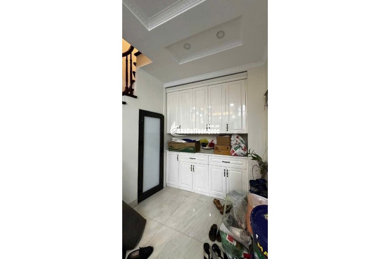 BÁN NHÀ LONG BIÊN 45M² – LÔ GÓC – GARA Ô TÔ – GẦN AEON MALL – NHỈNH 12 TỶ