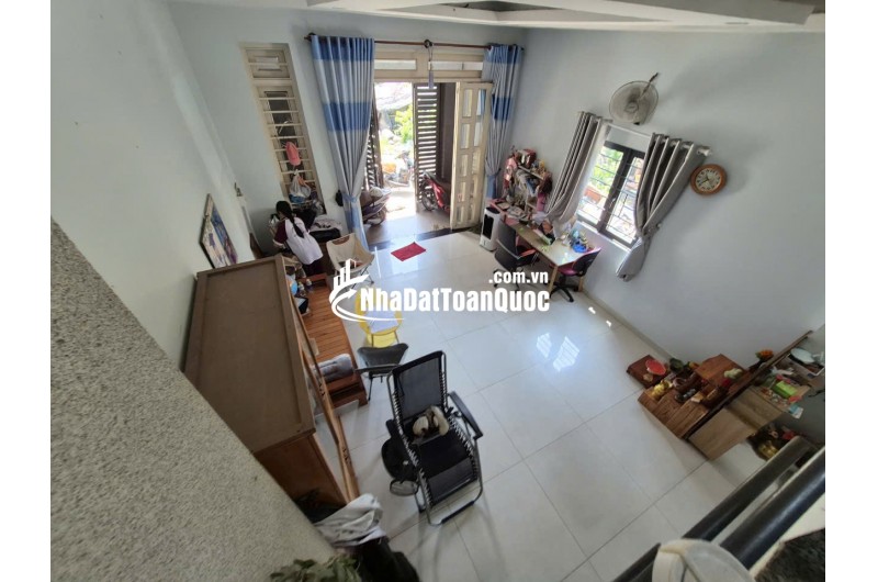 Bán nhà 1 trệt 1 lầu 1 sân thượng Hẻm đường LK 4-5 ,P.Bình Hưng Hòa B , Bình Tân