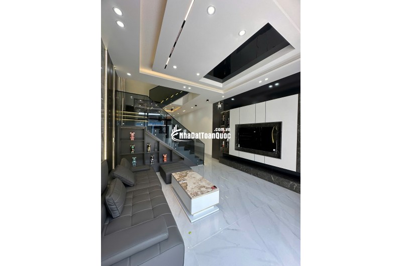 Cần bán gấp nhà 3 tầng đường Trường Chinh, Đà Nẵng - Giá 5,25 tỷ
