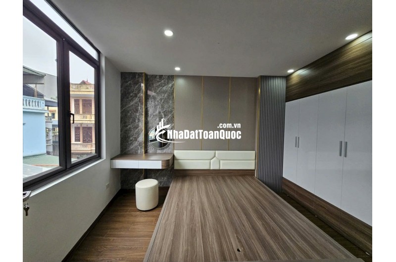 SIÊU PHẨM LONG BIÊN – 6 TẦNG THANG MÁY – LÔ GÓC – Ô TÔ VÀO NHÀ – NHỈNH 9 TỶ