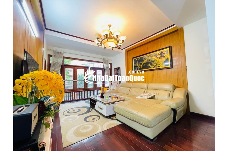 Trung Tâm Lạc Long Quân - Nhà Mới 6 Tầng - Chủ Xây Tâm Huyết Tặng Nội Thất - Ô Tô Tránh - Sổ Vuông Đẹp - Ở Sướng