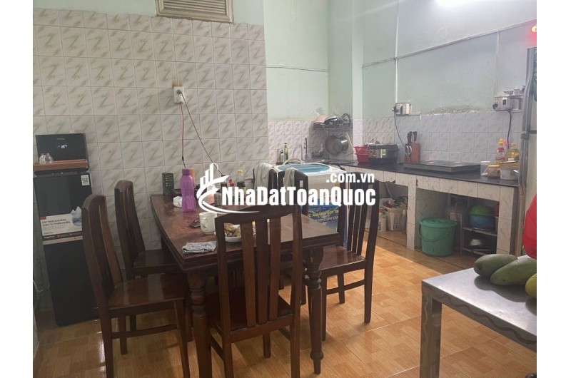 BÁN NHÀ NGAY LẠC LONG QUÂN - GẦN NGÃ 4 BẢY HIỀN - KHU CHỢ VẢI TÂN BÌNH - 2 TẦNG - 4.1M x 15M - CHỈ 7 TỶ
PHƯỜNG BẢY HIỀN